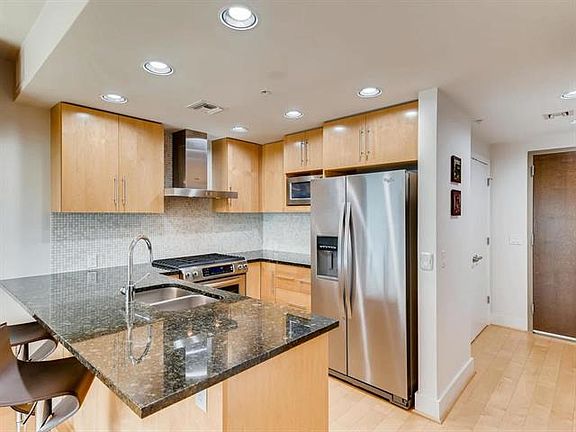 4th image of 300 Bowie St APT 3604