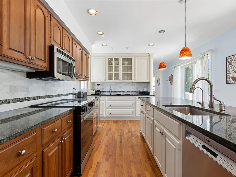 145 Sterling St — Photo 12