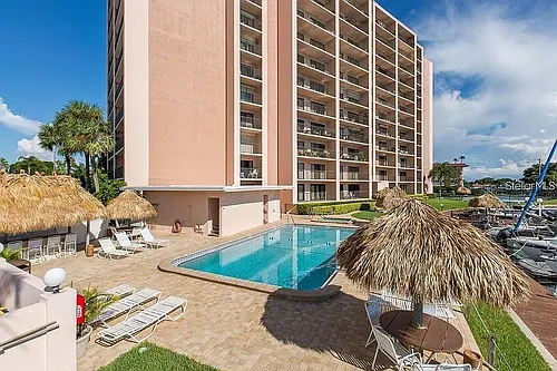 51 Island Way Photo 1