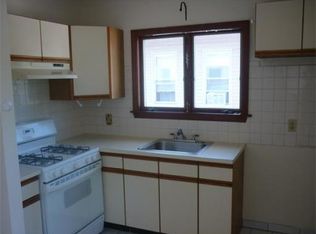 363 1/2 Lincoln Ave, Saugus, MA 01906