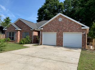 1061 Pine St, Gulfport, MS 39507