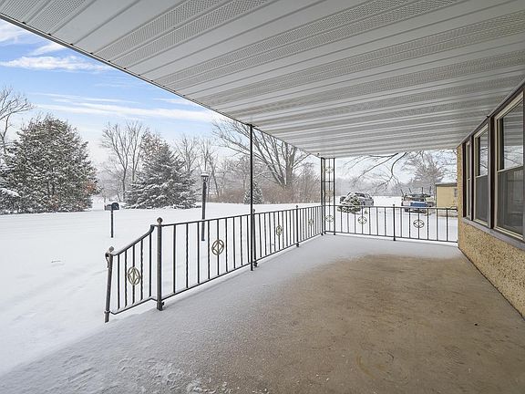 2nd image of 8536 N River Dr