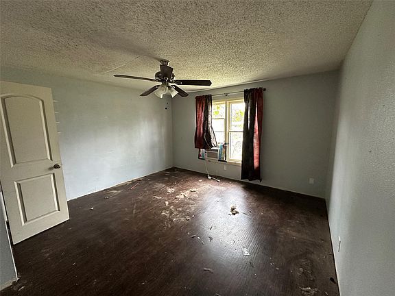 3rd image of 102 W Mesquite St #B