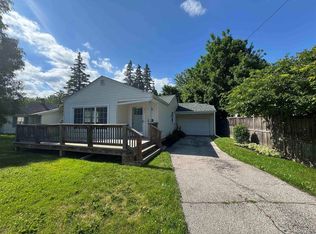 1954 Holcomb St, Saginaw, MI 48602