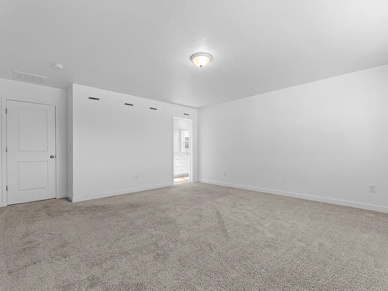 1877 E Chukar Dr — Photo 16