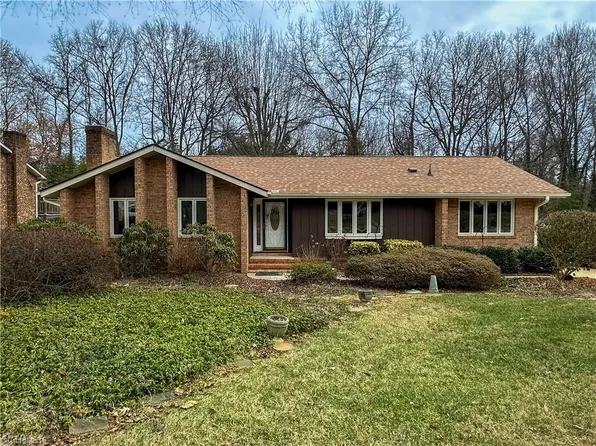 506 Arrowhead Dr, Greensboro, NC 27410