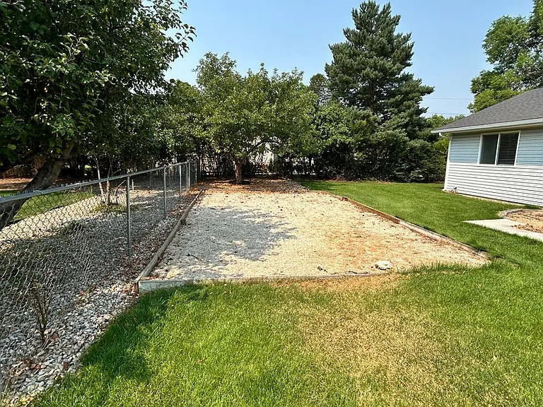 607 Desta St — Photo 30
