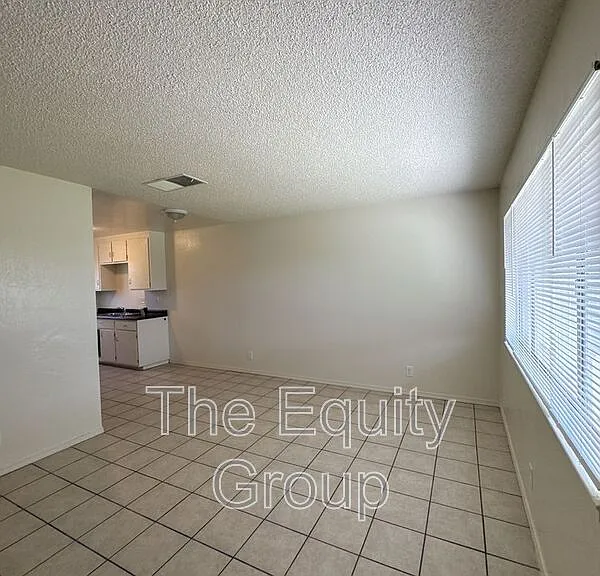 2100 North Ave #C — Photo 3