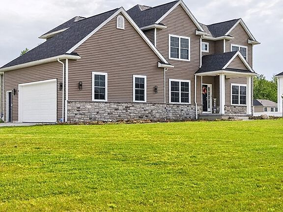 3rd image of 4 Wentworth Dr