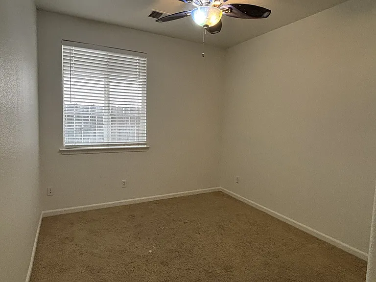 2405 El Vaquero Dr — Photo 21
