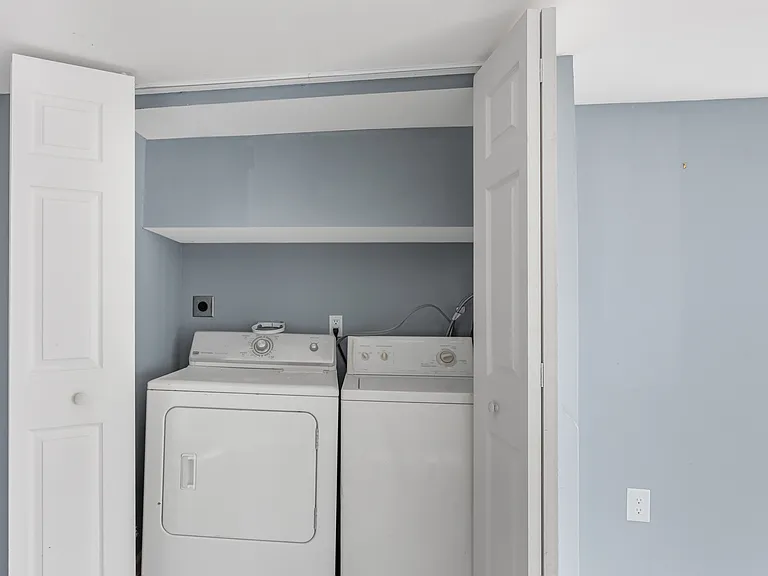 2212 W Fayette St — Photo 18