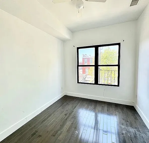 264 Saratoga Ave #2 — Photo 2