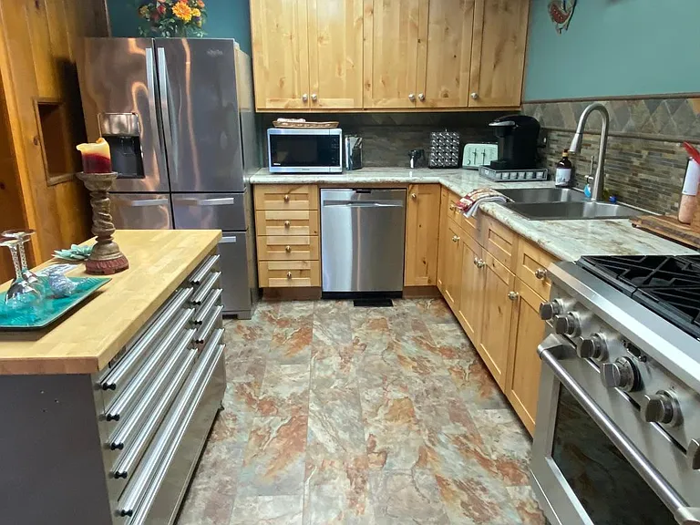 2444 Rogue River Hwy — Photo 24