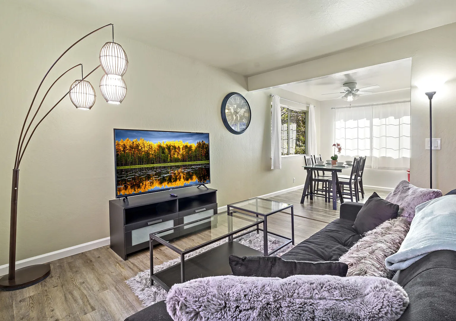 Sweet Homestay-Sleeps 12/Near Major Tech Companies — Photo 1