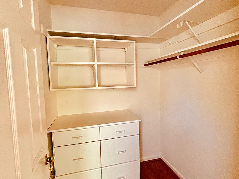 2126 Shenandoah St — Photo 17