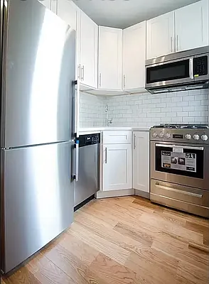 Rented by Green Line Realty | media 2