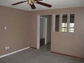 2nd image of 105 Royal Ln