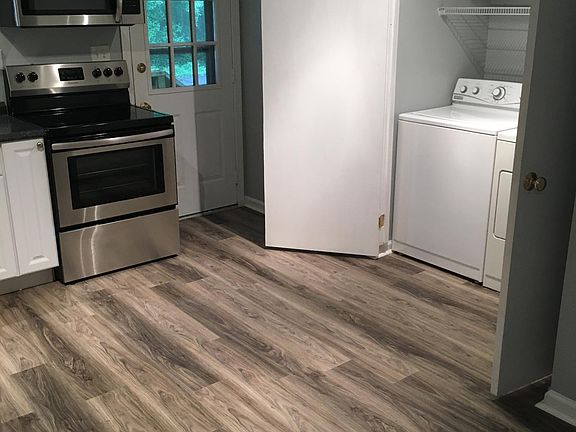 Enclosed laundry room