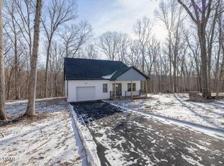 112 Falling Brook Way, Hawley, PA 18428