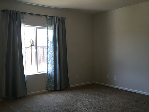 5th image of 10062 Newhart Ct