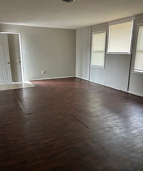 6826 Friarwood Dr — Photo 3