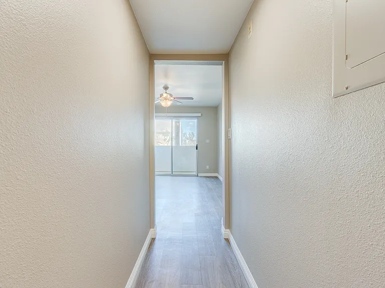Laurel Villa — Photo 34