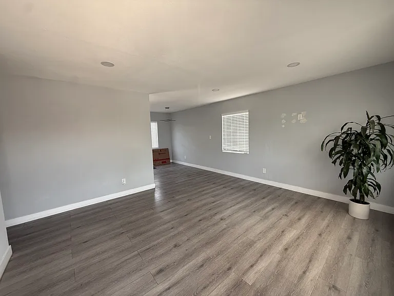 4830 Solola Ave #A — Photo 4