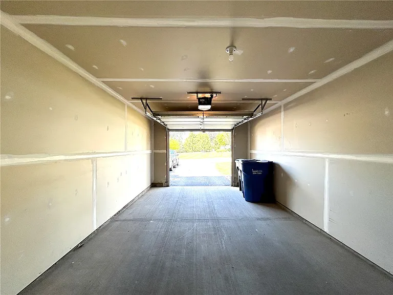 0 Traditions Pl — Photo 38