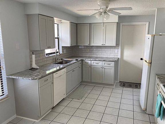 4th image of 6506 38th Avenue Cir W