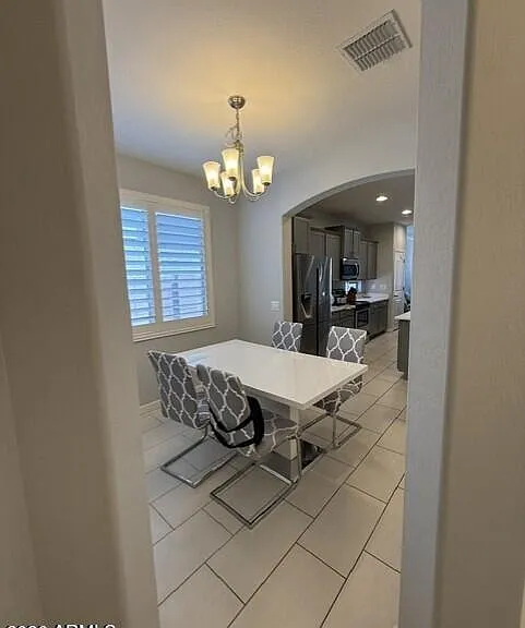 1701 N Hillcrest — Photo 6