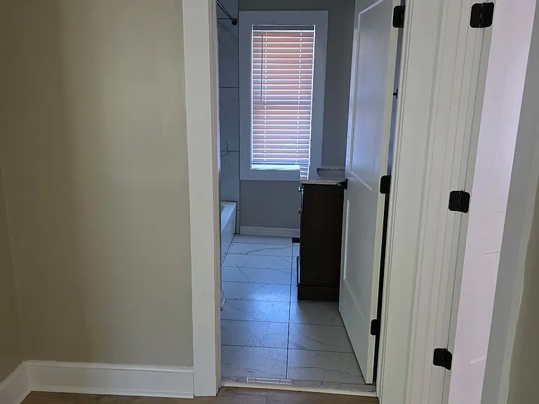 1108 Mapleton St — Photo 11