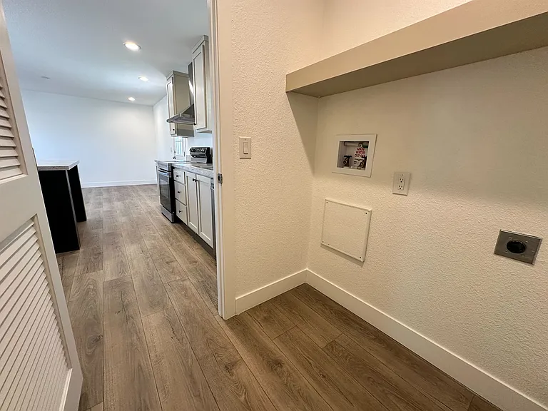 2060 N Center St #410 — Photo 23