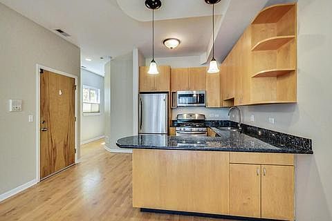 2nd image of 1266 N Wood St #B