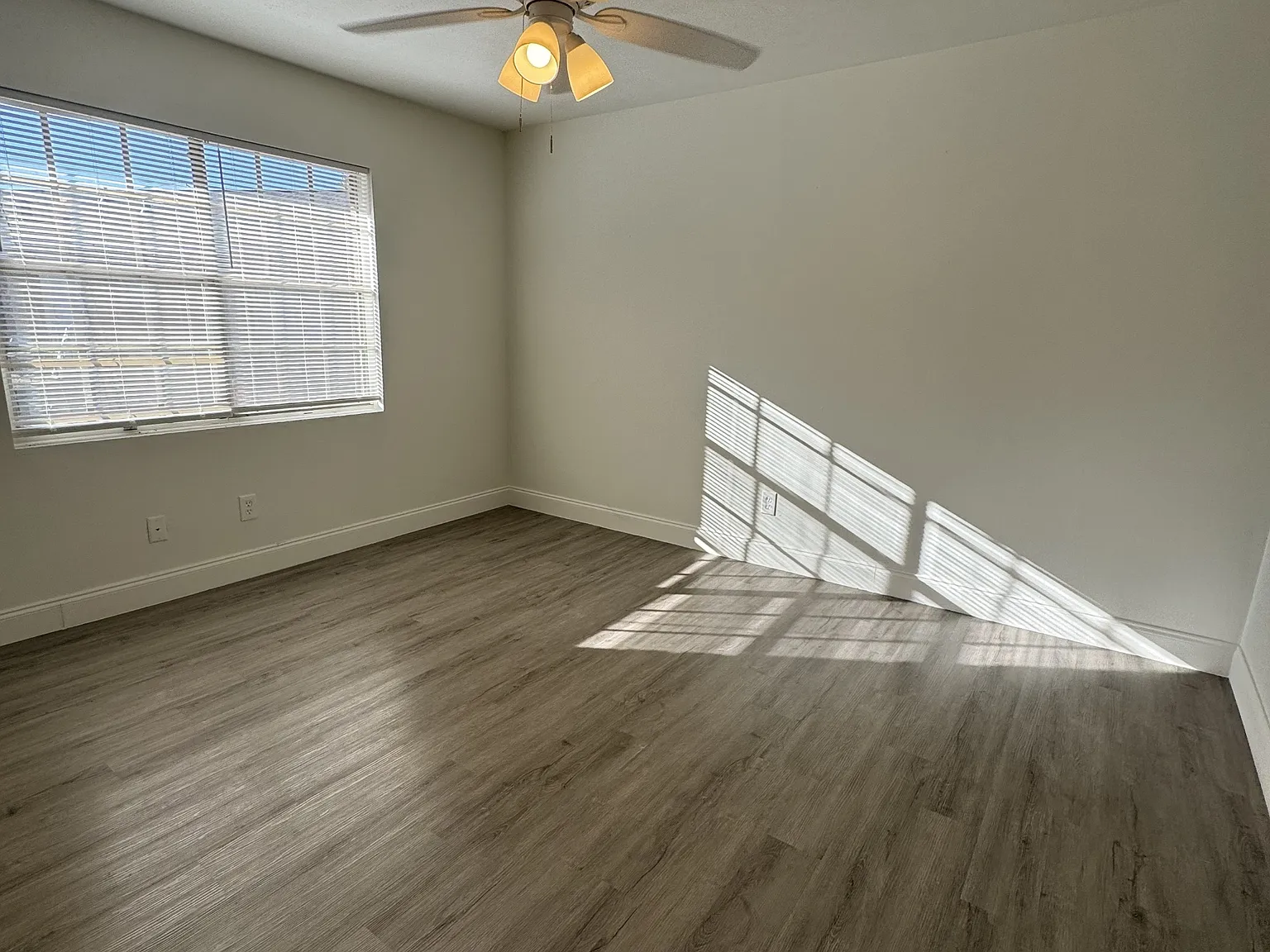 2220 Ticknor Drive — Photo 4