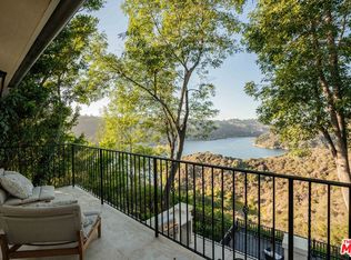 1900 Bel Air Rd, Los Angeles, CA 90077