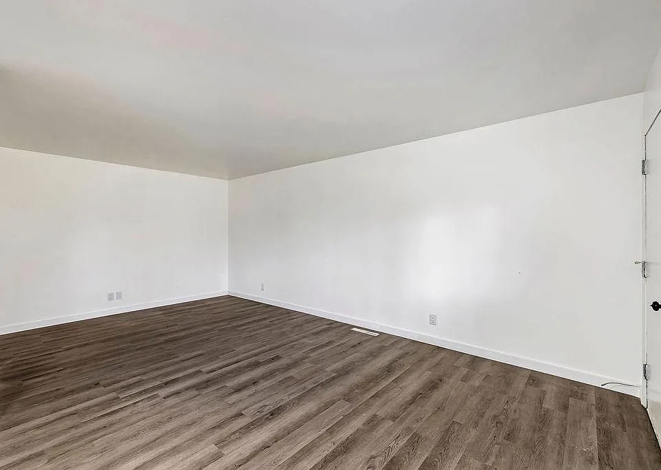 Call or text Direct for Showing

Apply at

Under Rental's

Enjoy the convenience of city living along with the charm of country living. The Post Office and Library, a host of restaurants and stores, all kinds of service