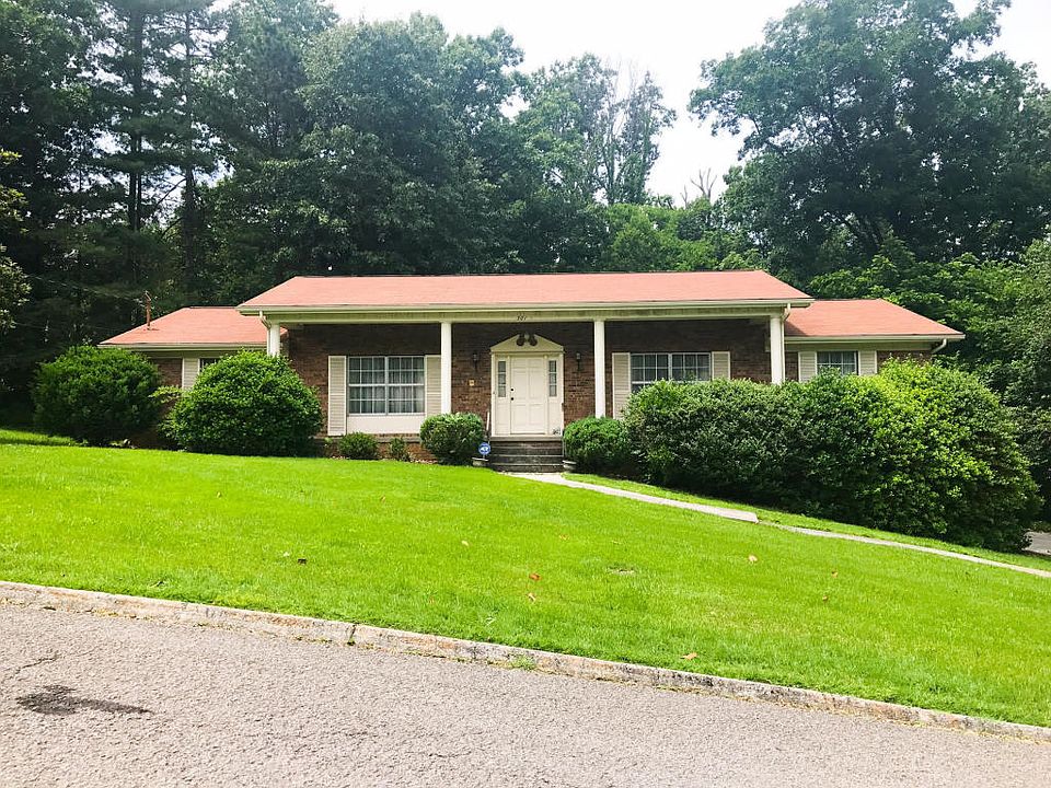 1st image of 301 Norfolk Dr
