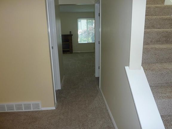 2nd image of 102 Helmbright Dr