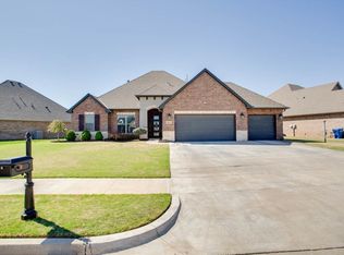 4915 Deerfield Ave, Enid, OK 73703
