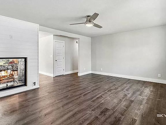 3rd image of 915 N 11th St