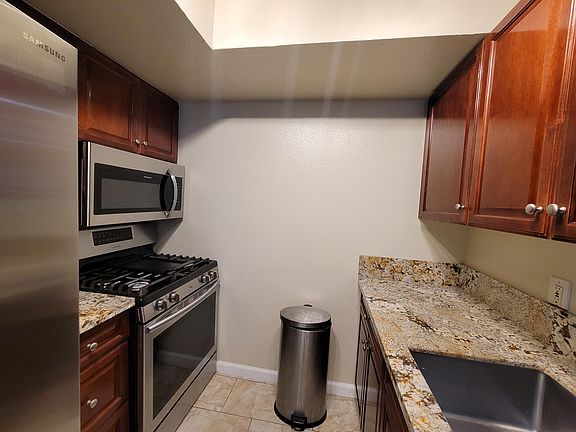 4th image of 21450 Burbank Blvd APT 108