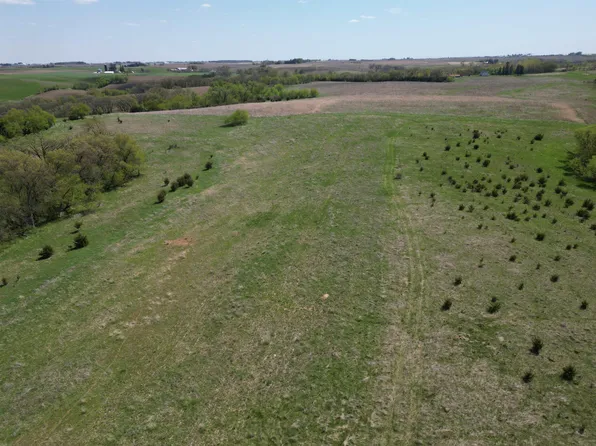 185th St, Decorah, IA 52101