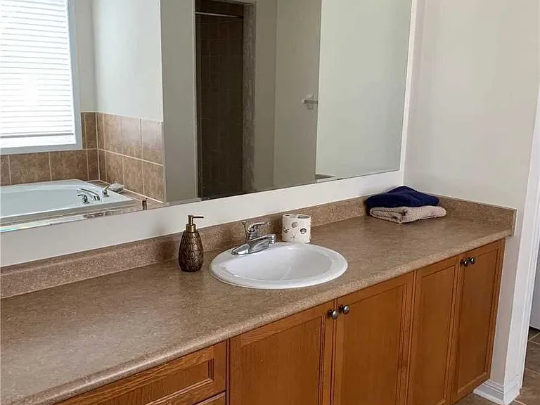 1509 Marshall Cres — Photo 13