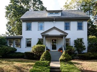 824 Valley Rd, Montclair, NJ 07042