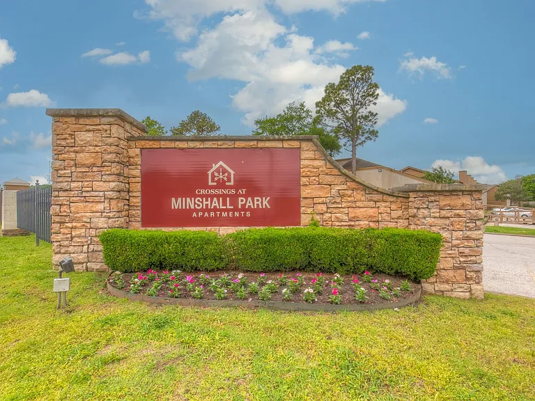 Crossings at Minshall Park — Photo 15