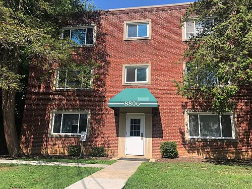 8806 Bradford Rd. Photo 1