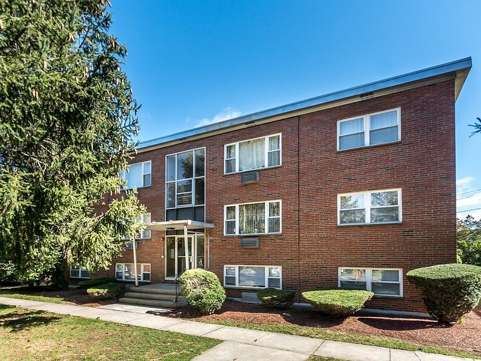 1105 Lexington St Unit 10-2, Waltham, Ma 02452 