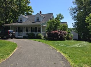 197 Mosier St, South Hadley, MA 01075