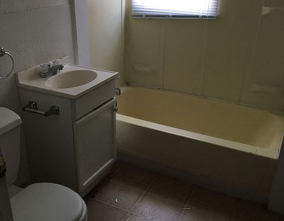 4th image of 3546 N Capitol Ave