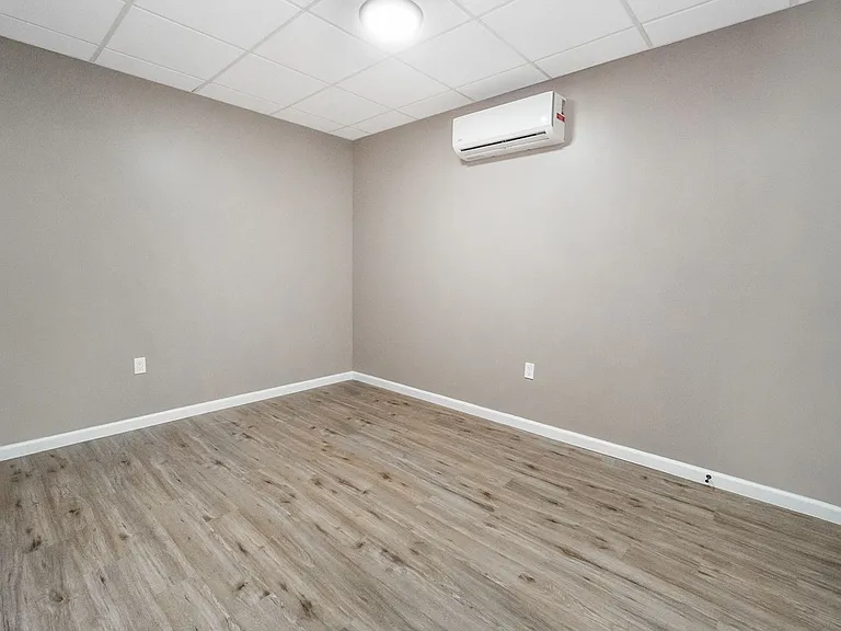 2269 Pennsylvania Ave — Photo 66